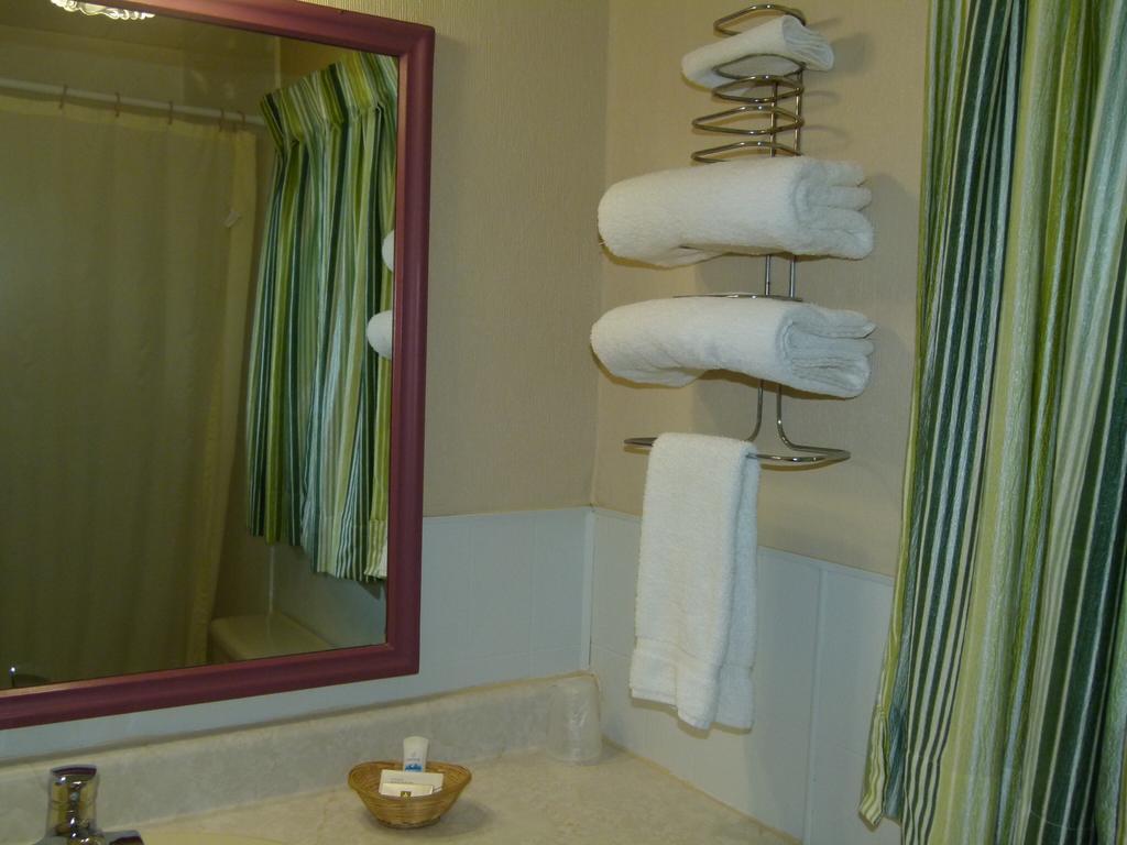 Country Squire Motel Arnprior Phòng bức ảnh