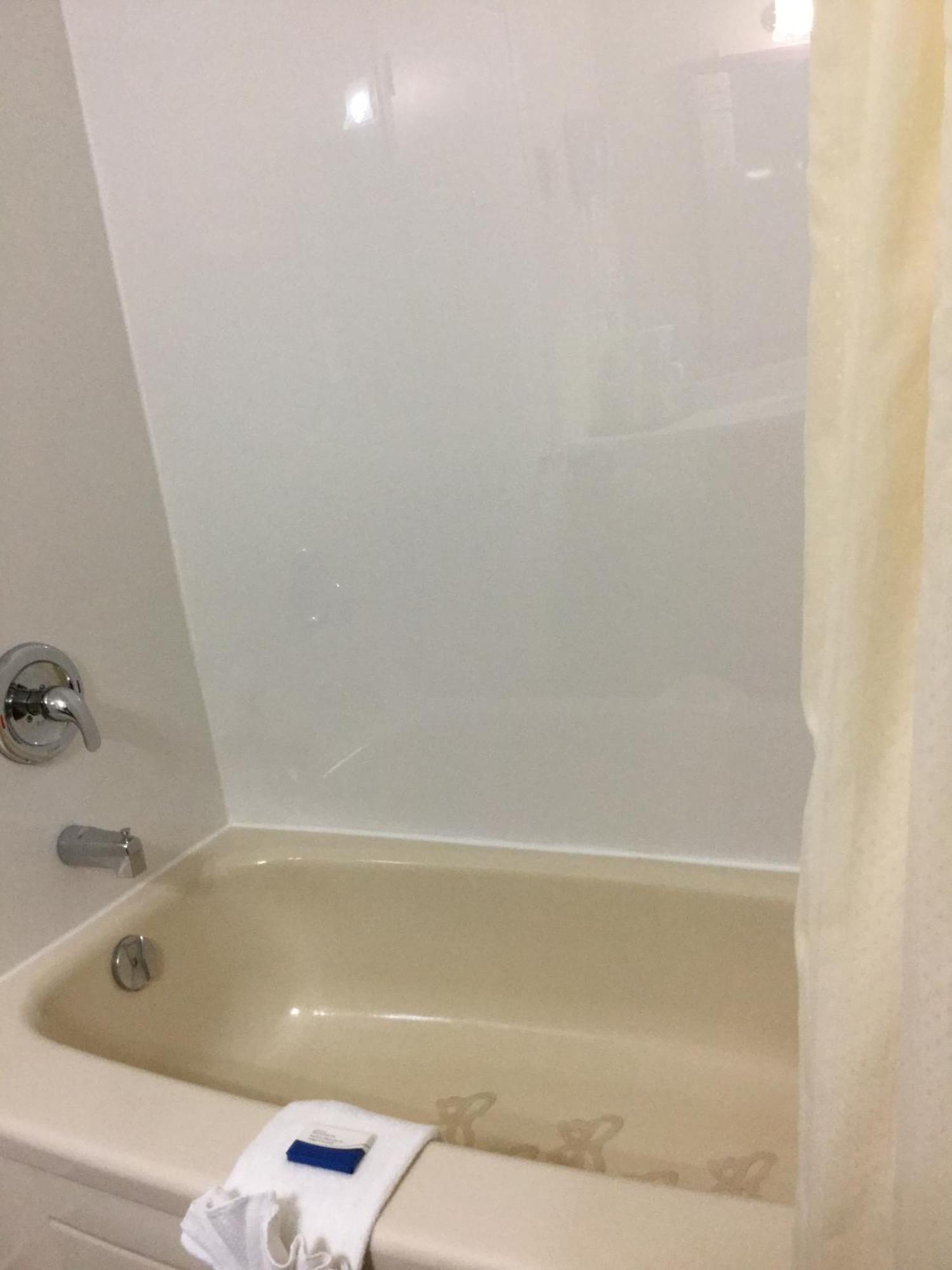Country Squire Motel Arnprior Phòng bức ảnh