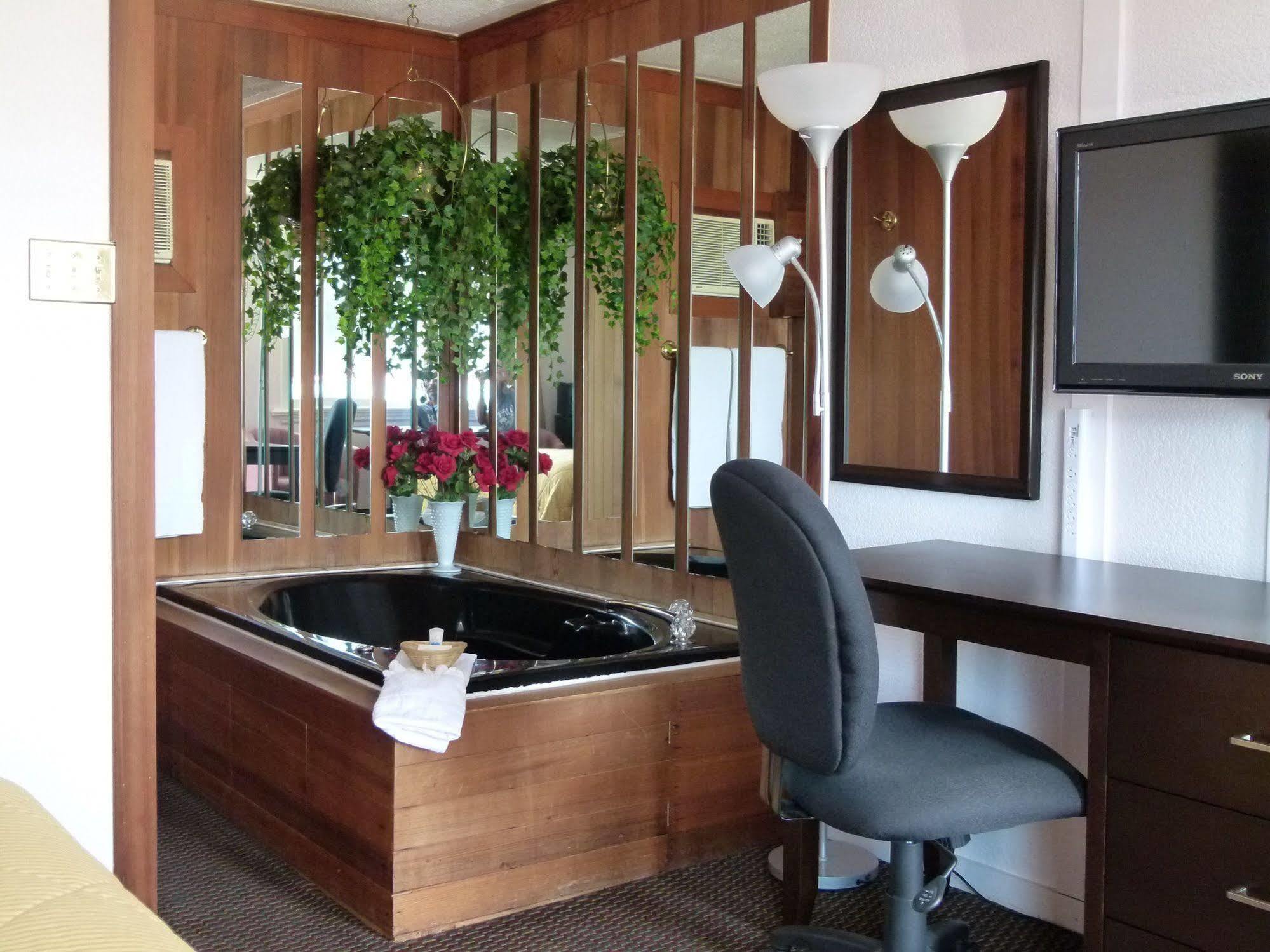 Country Squire Motel Arnprior Ngoại thất bức ảnh