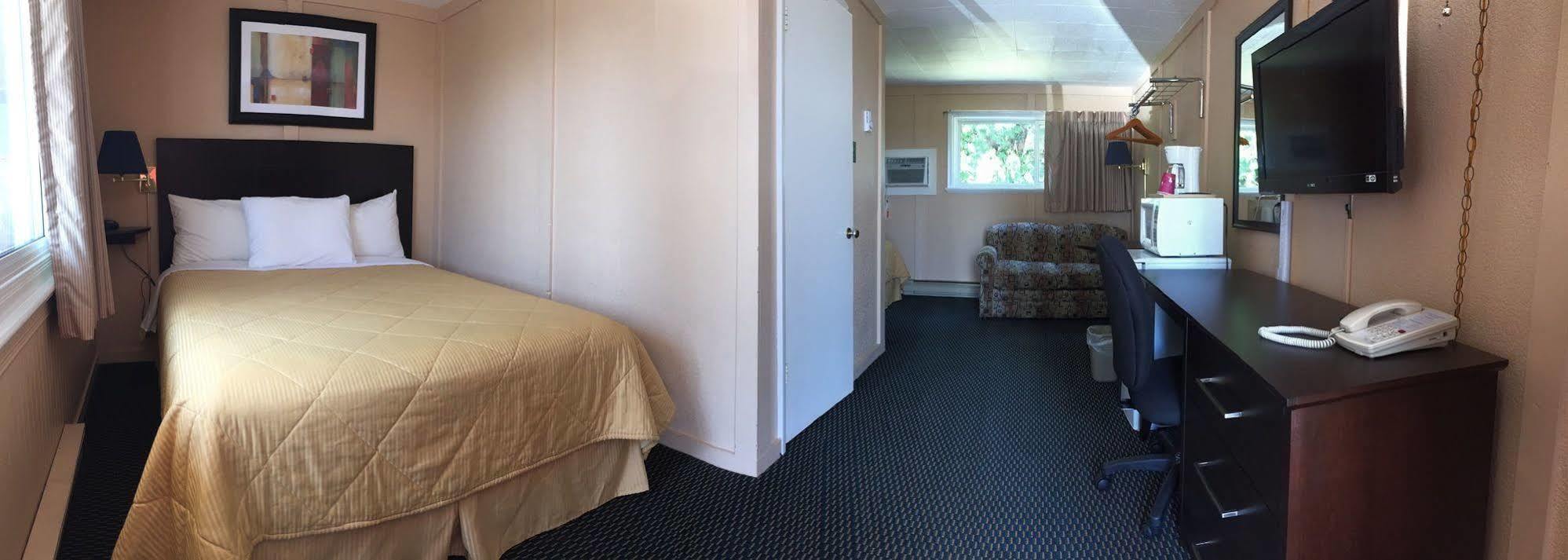 Country Squire Motel Arnprior Ngoại thất bức ảnh