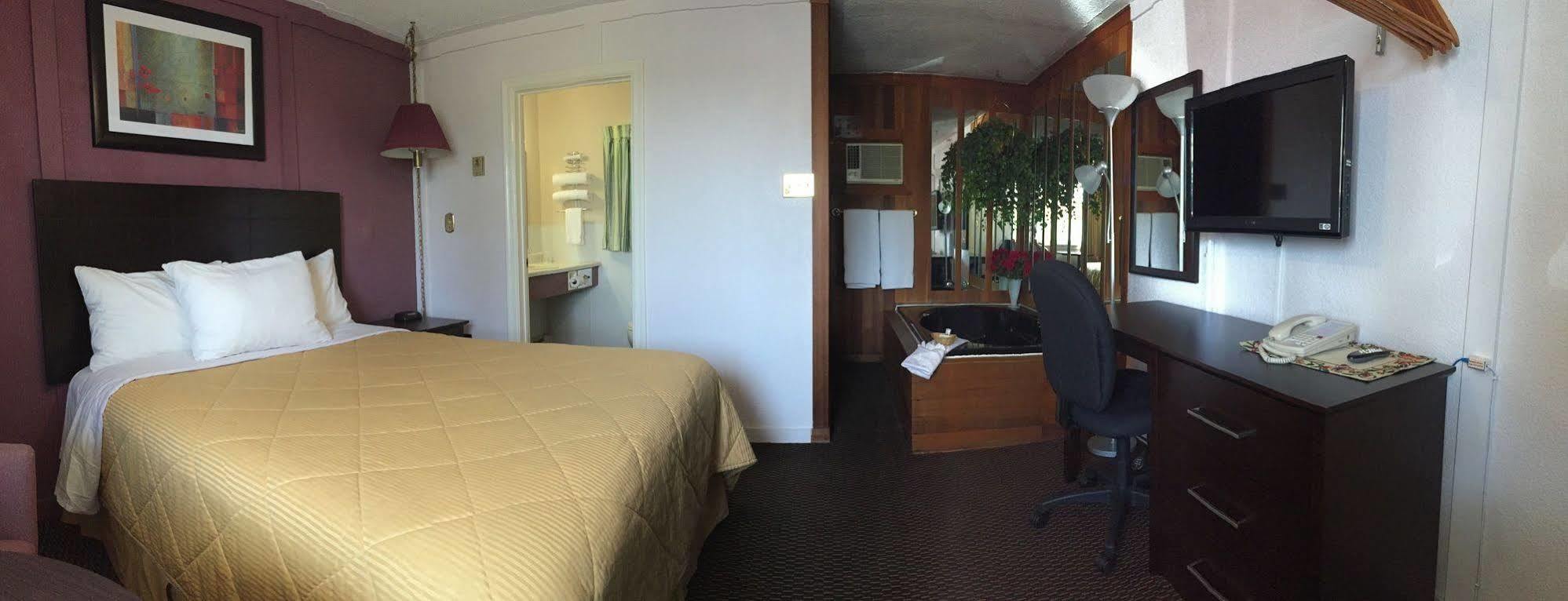 Country Squire Motel Arnprior Ngoại thất bức ảnh